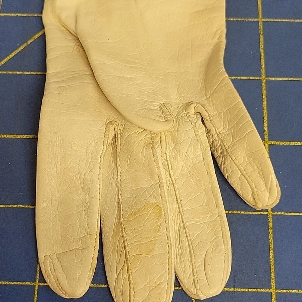 Vintage Kay Fuchs Design Sz 6 Cream Leather Gloves Silver Rhinestone